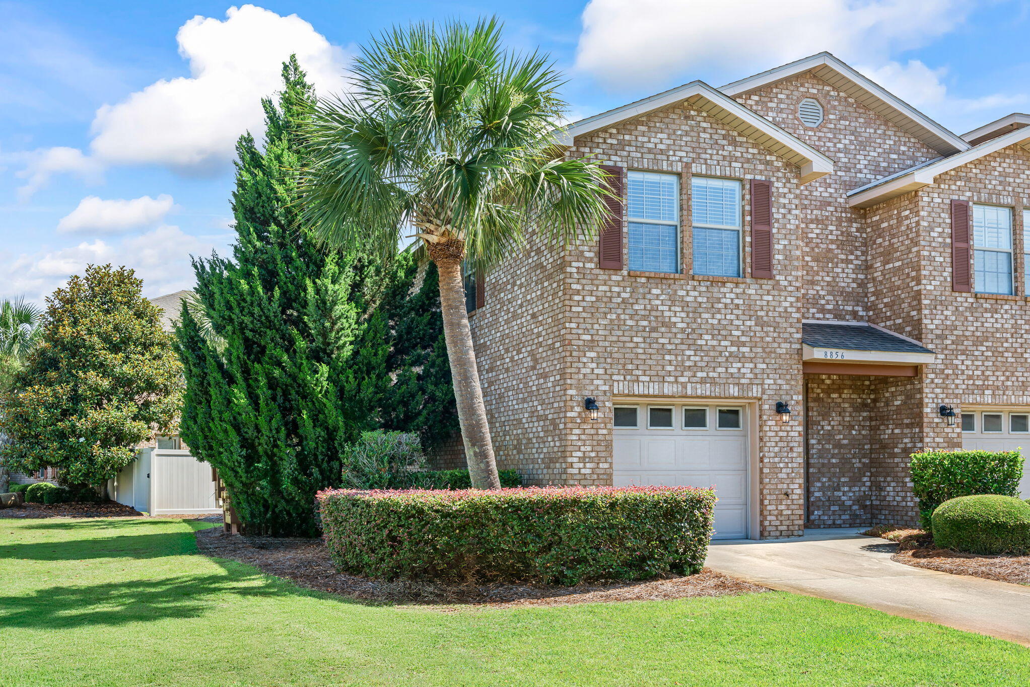 RESERVE POINTE - Residential