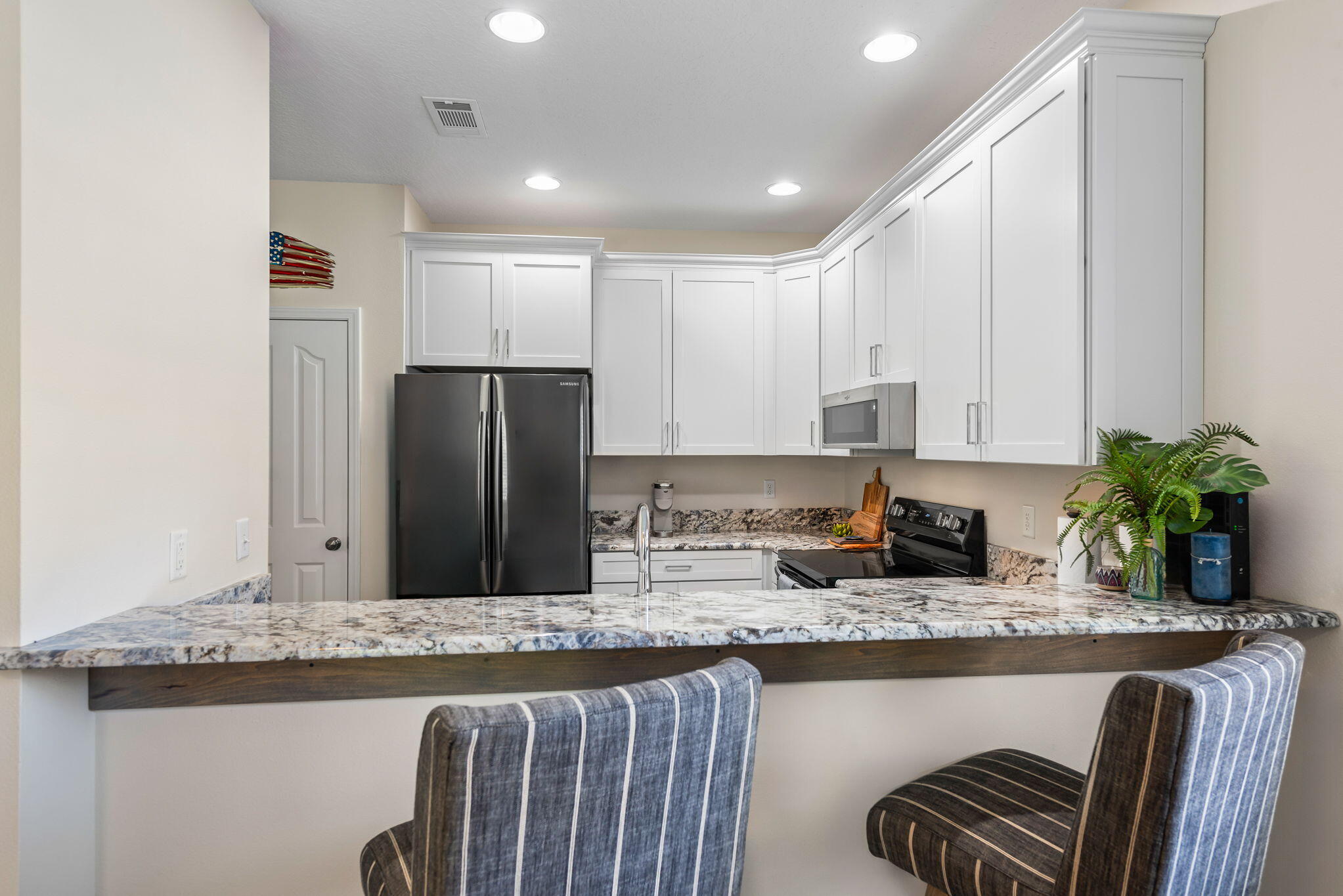 RESERVE POINTE - Residential