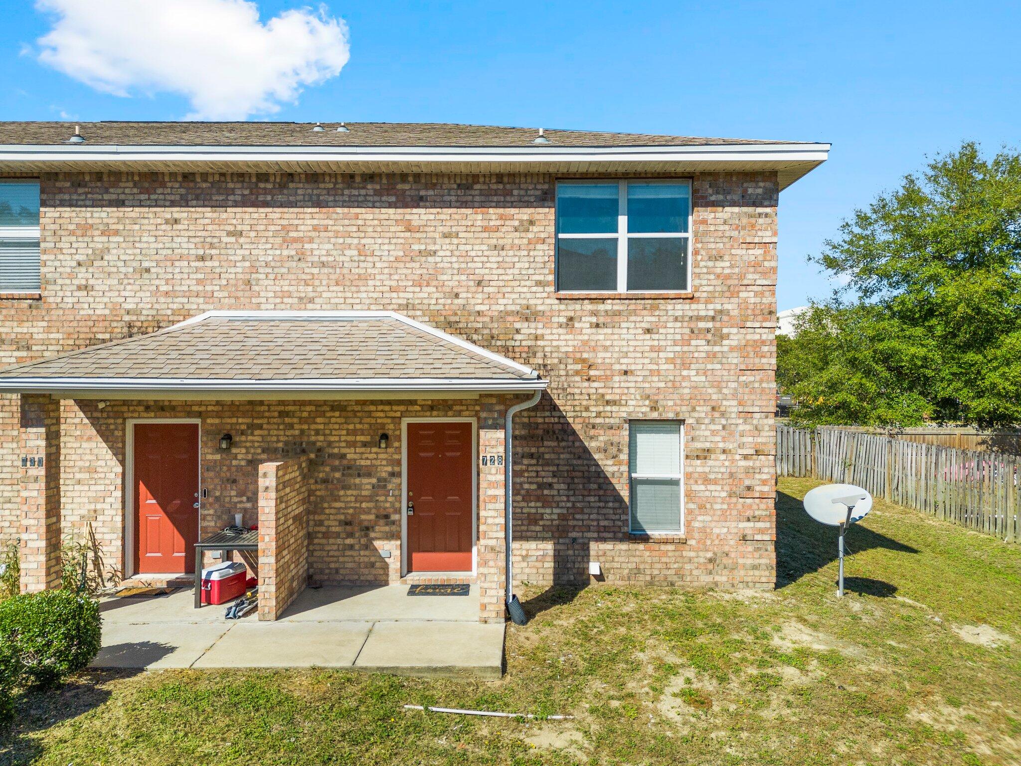 Miranda Apartments - Residential Lease