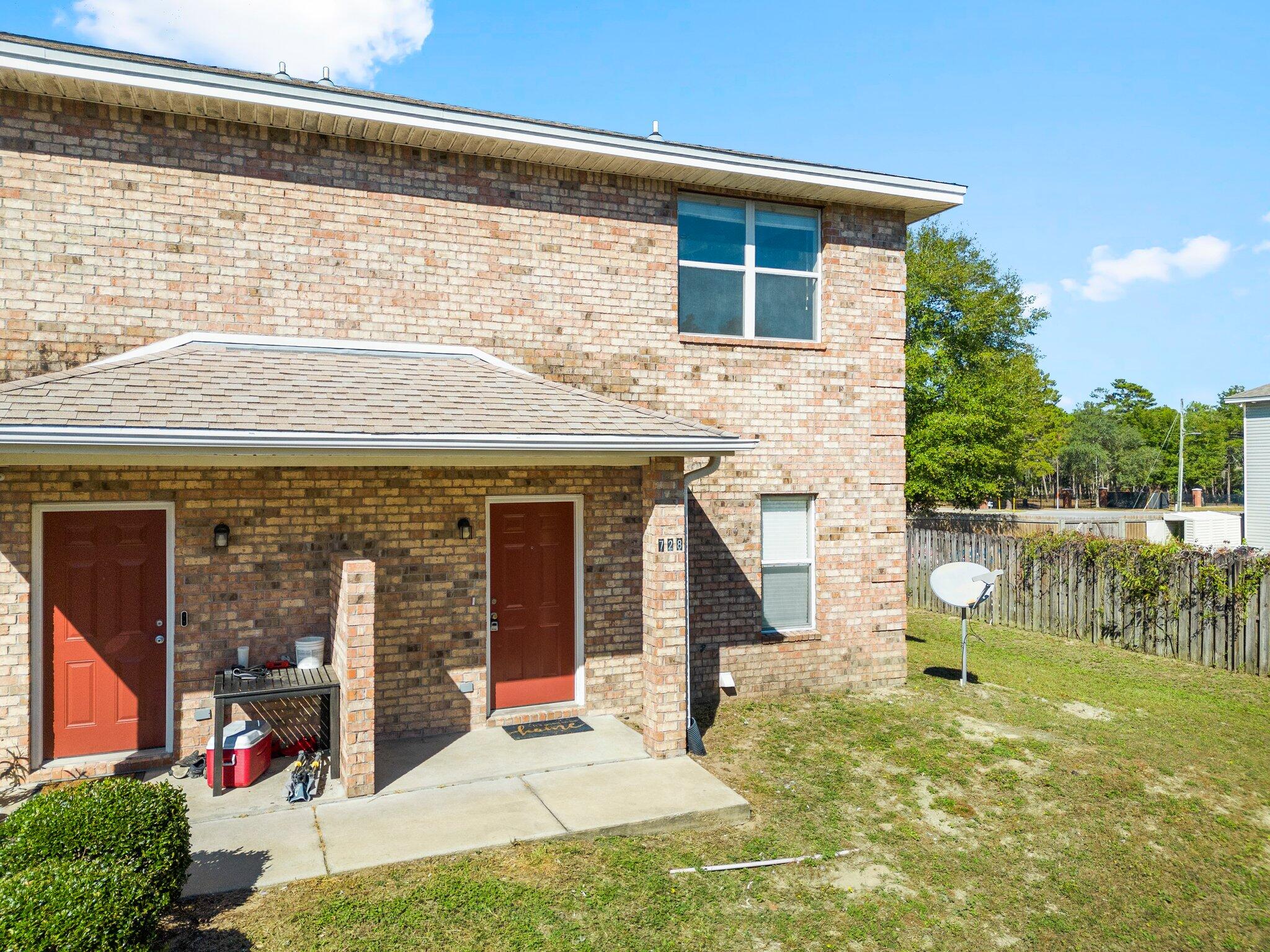 Miranda Apartments - Residential Lease