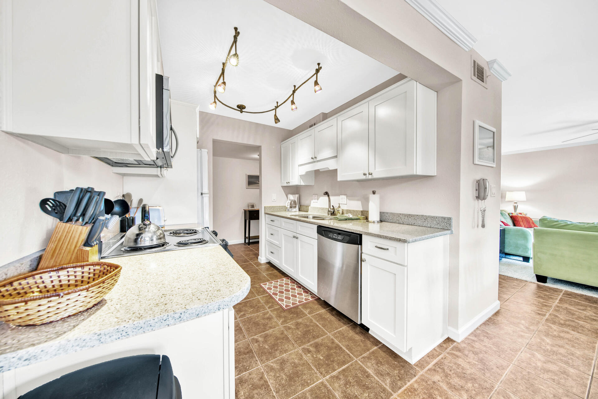 SEASCAPE CONDO GARDEN VILLA - Residential