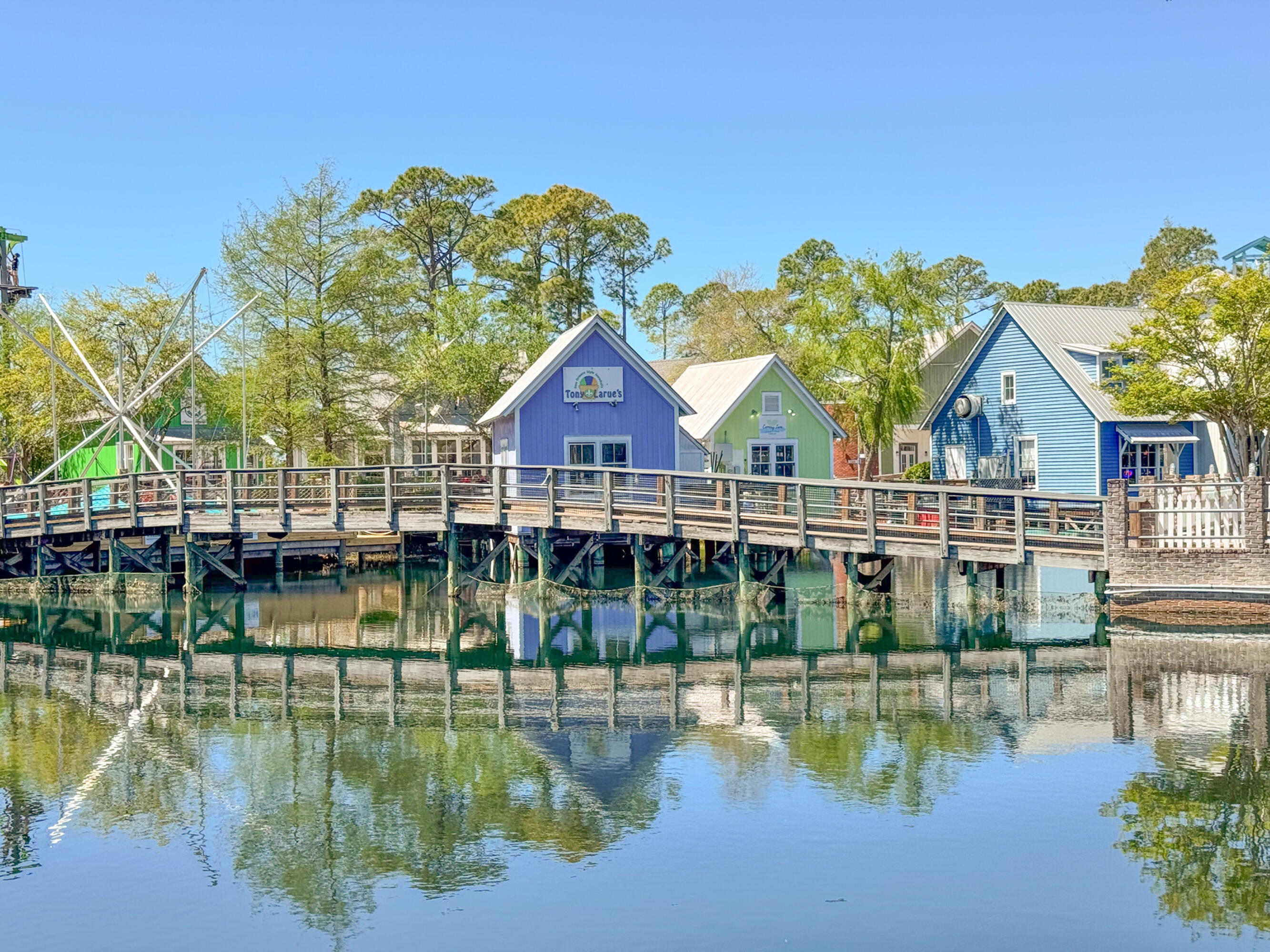 BAHIA CONDO - Residential