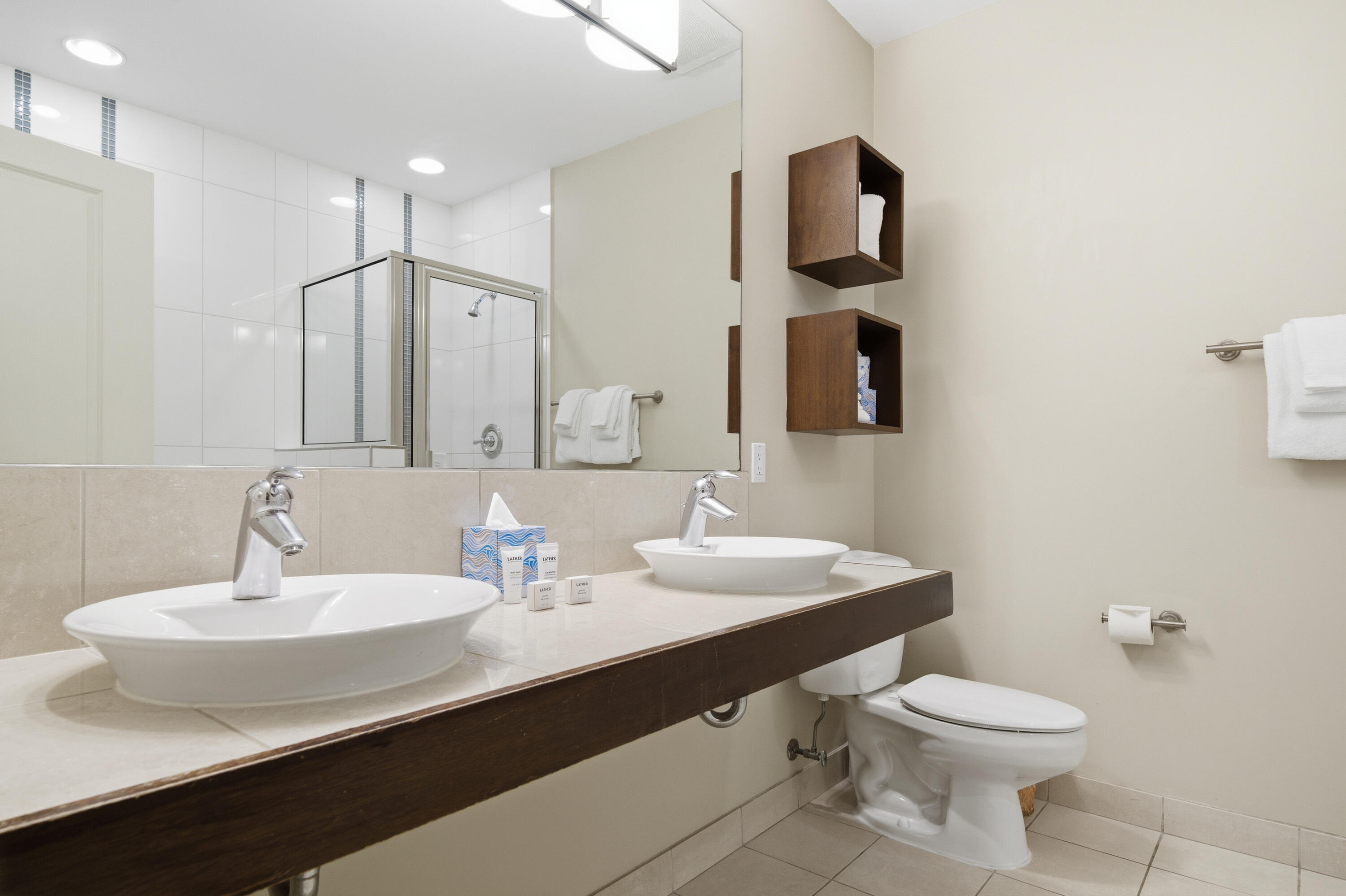 BAHIA CONDO - Residential