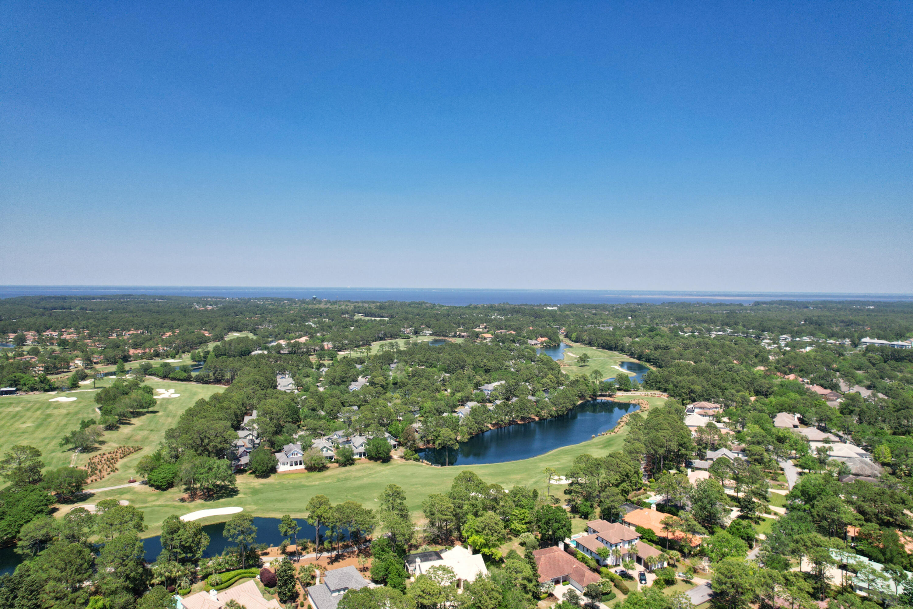 BAHIA CONDO - Residential