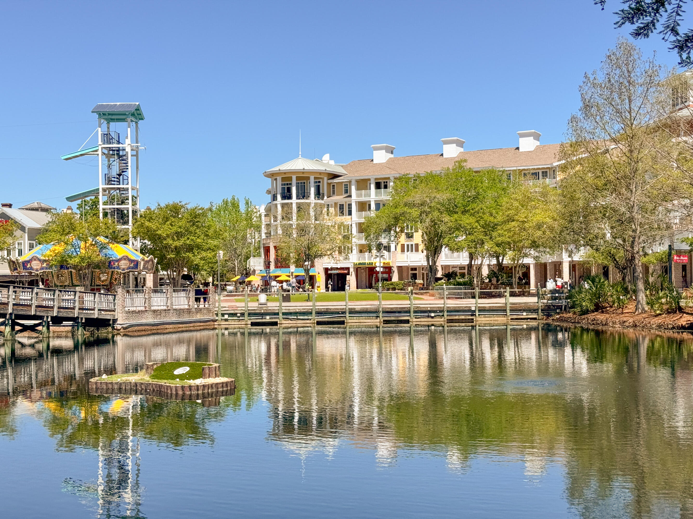 BAHIA CONDO - Residential