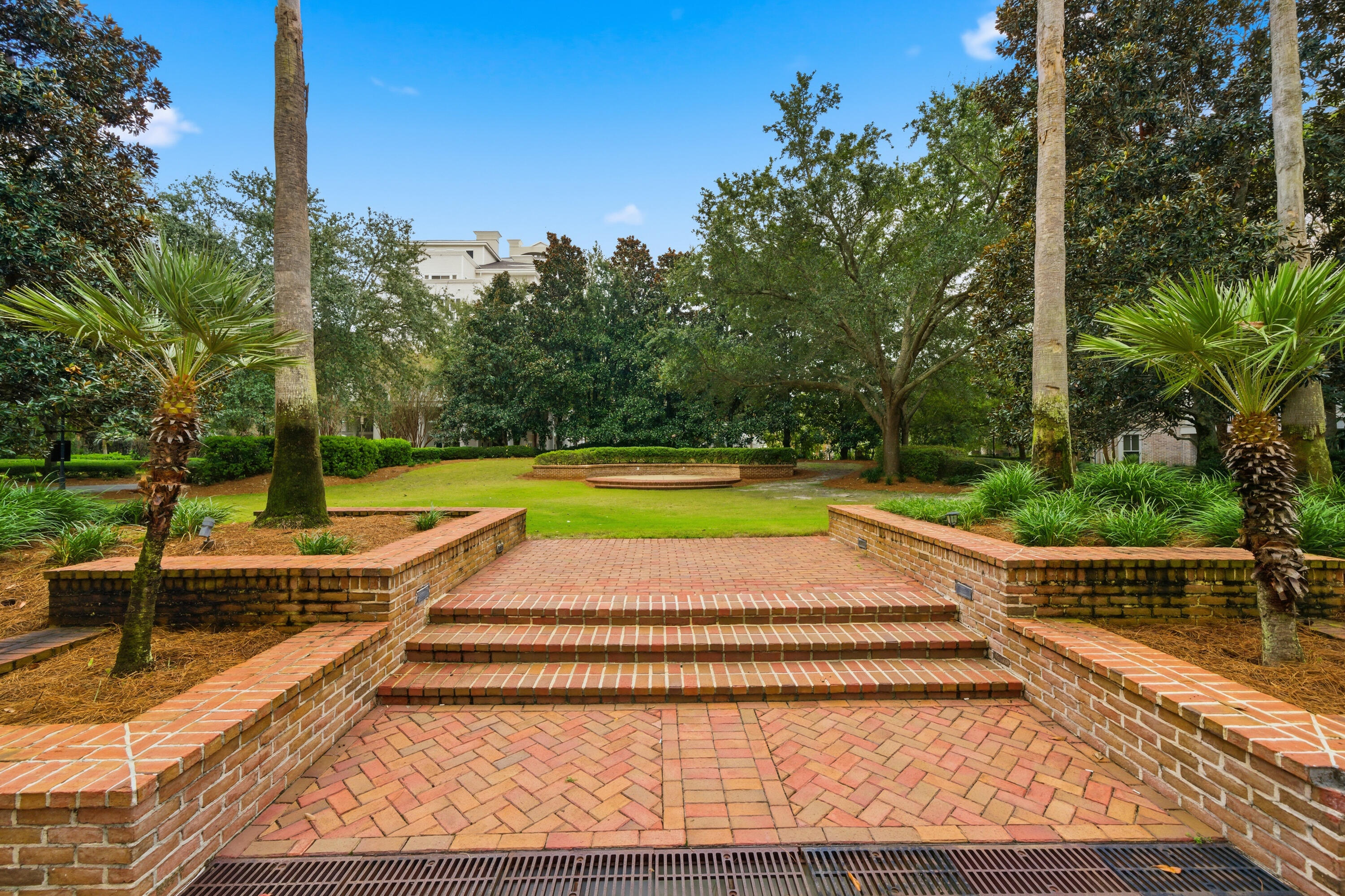 BAHIA CONDO - Residential