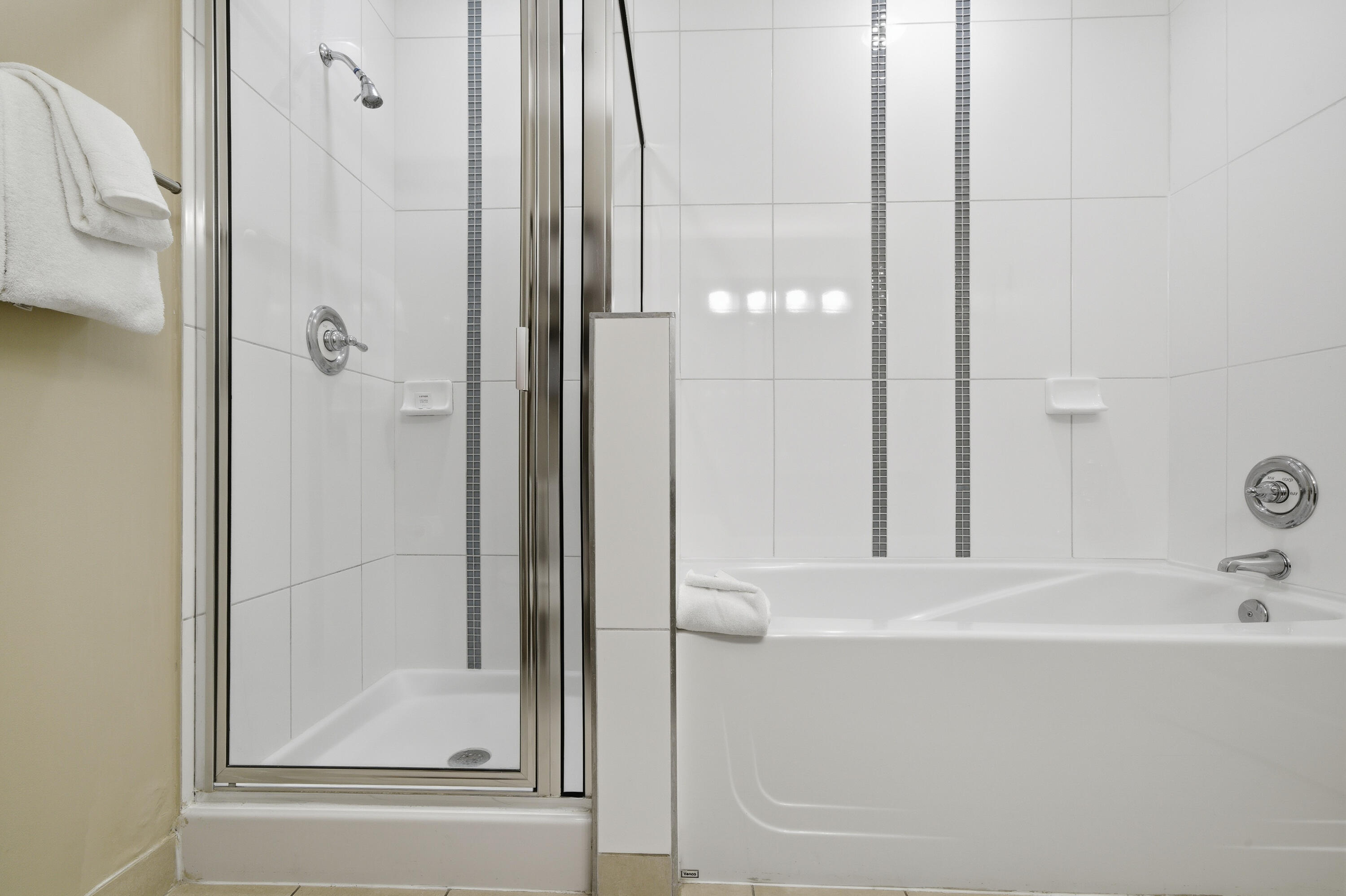 BAHIA CONDO - Residential