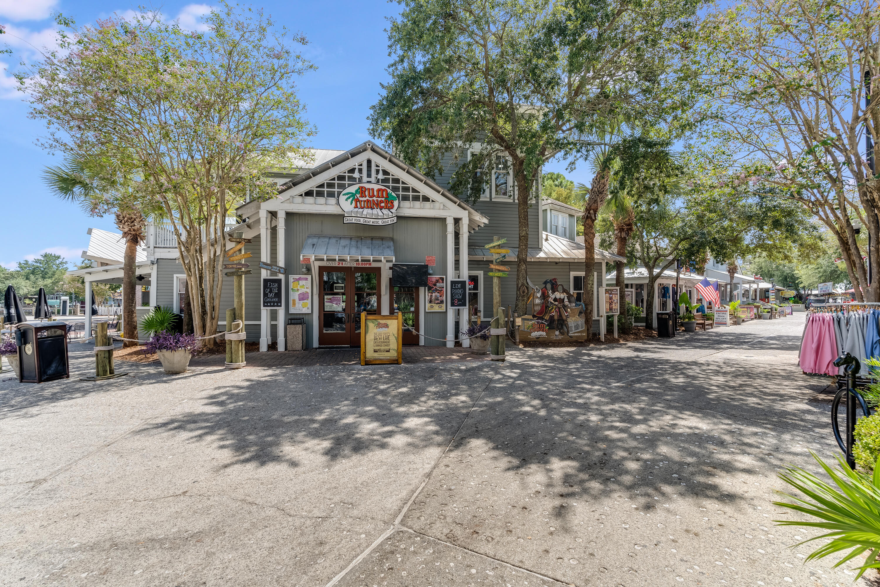 BAHIA CONDO - Residential