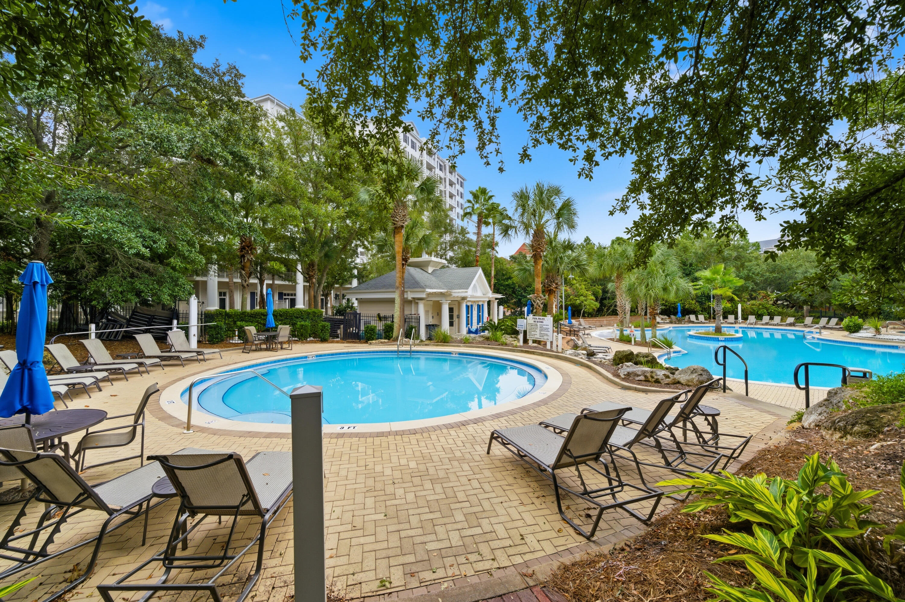 BAHIA CONDO - Residential