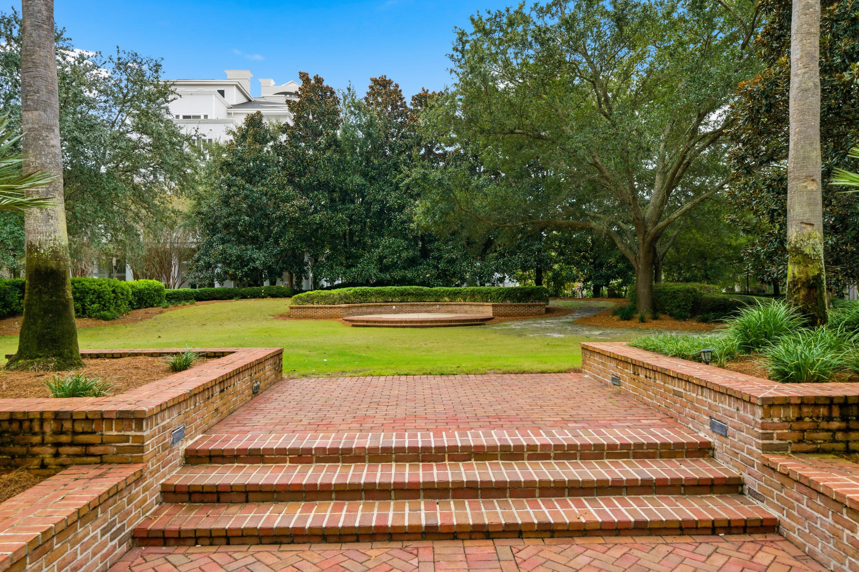 BAHIA CONDO - Residential