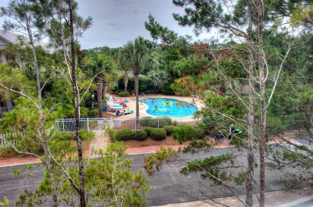 CASSINE VILLAGE - Residential