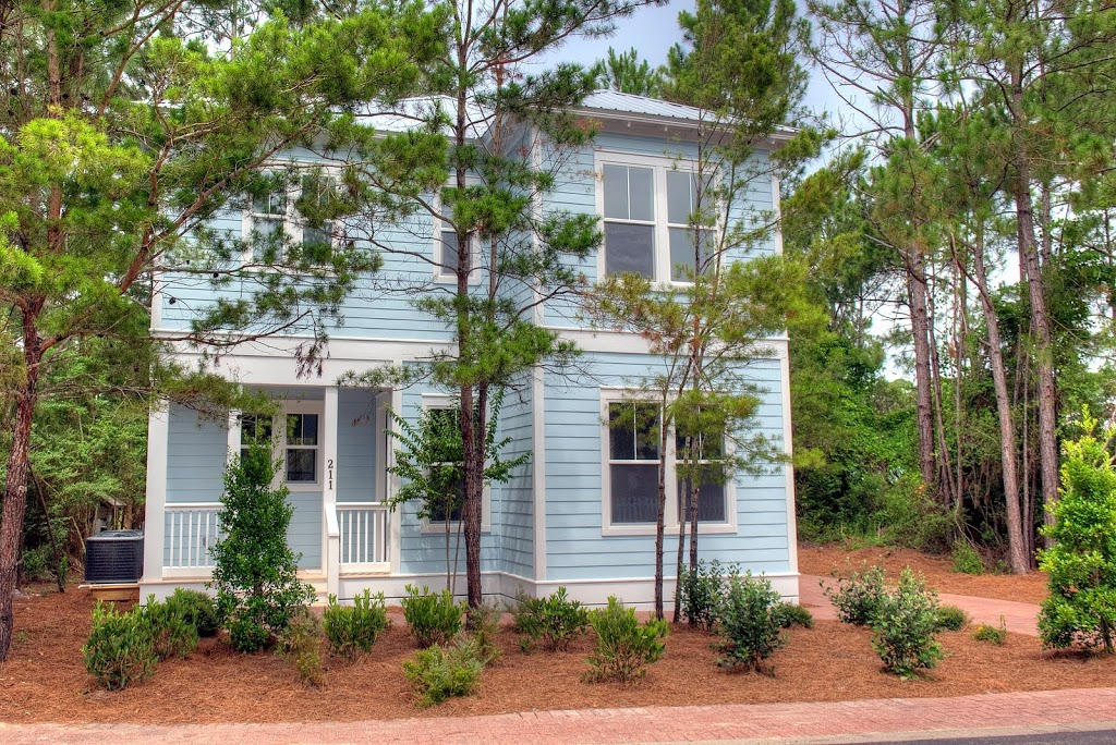 CASSINE VILLAGE - Residential