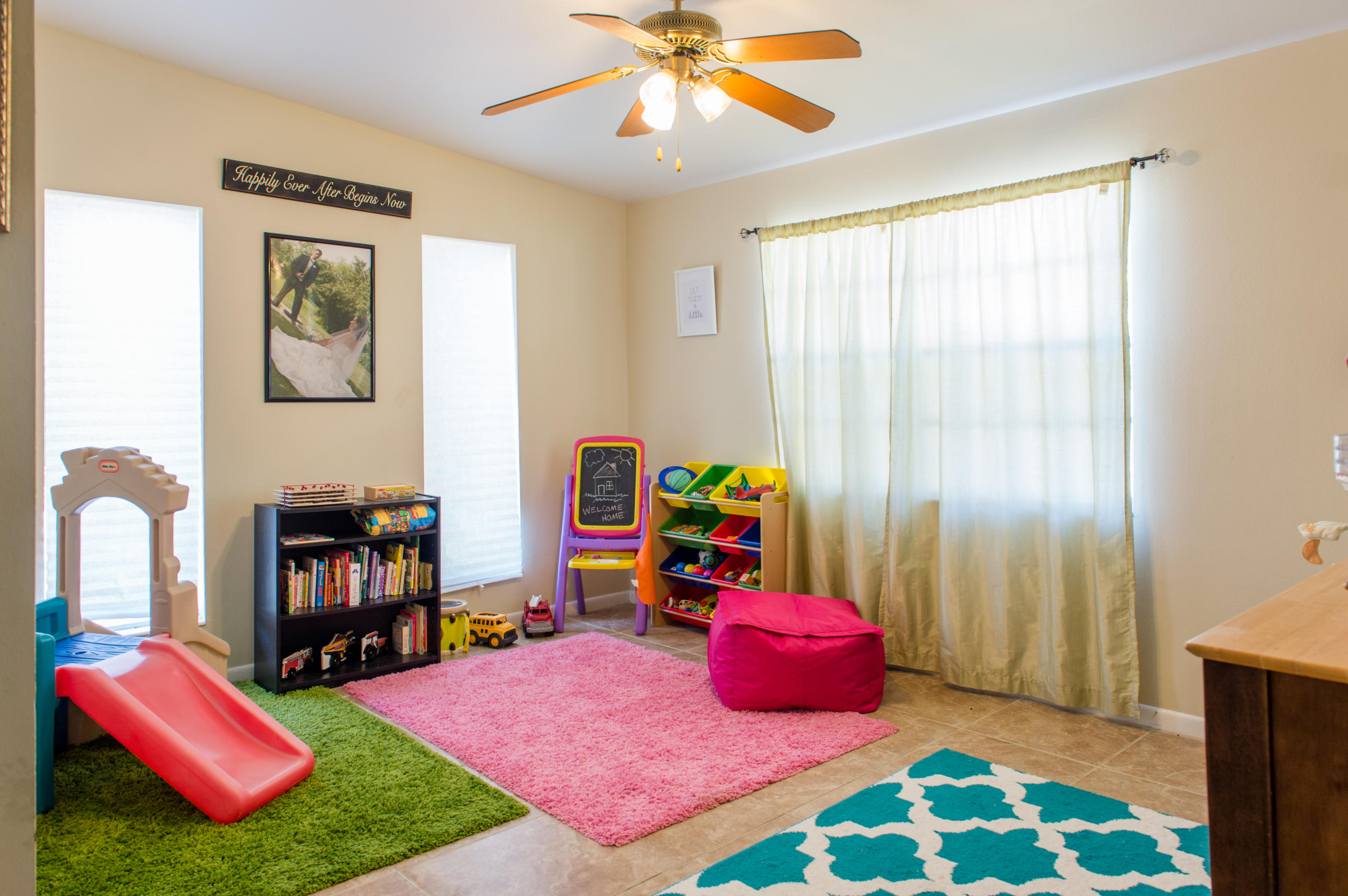 HOWARD S/D - Residential