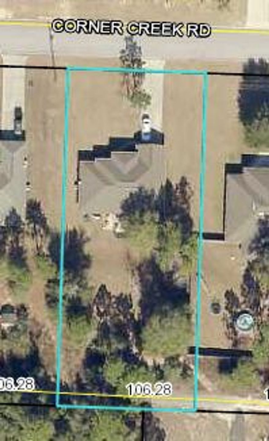 Large 4/2 bath home on .64 acre lot. Granite countertops and ample space in the kitchen. Split floor plan. Master bedroom has trey ceiling and crown molding. Garden tub, separate shower and water closet greet you in the ensuite.