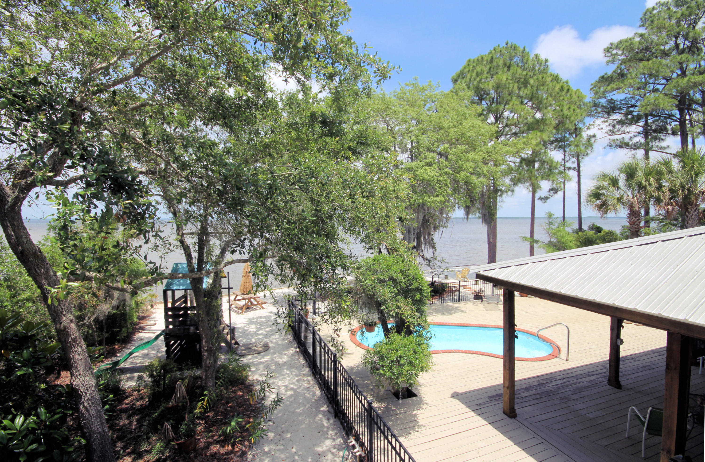 Hewitt Point - Residential