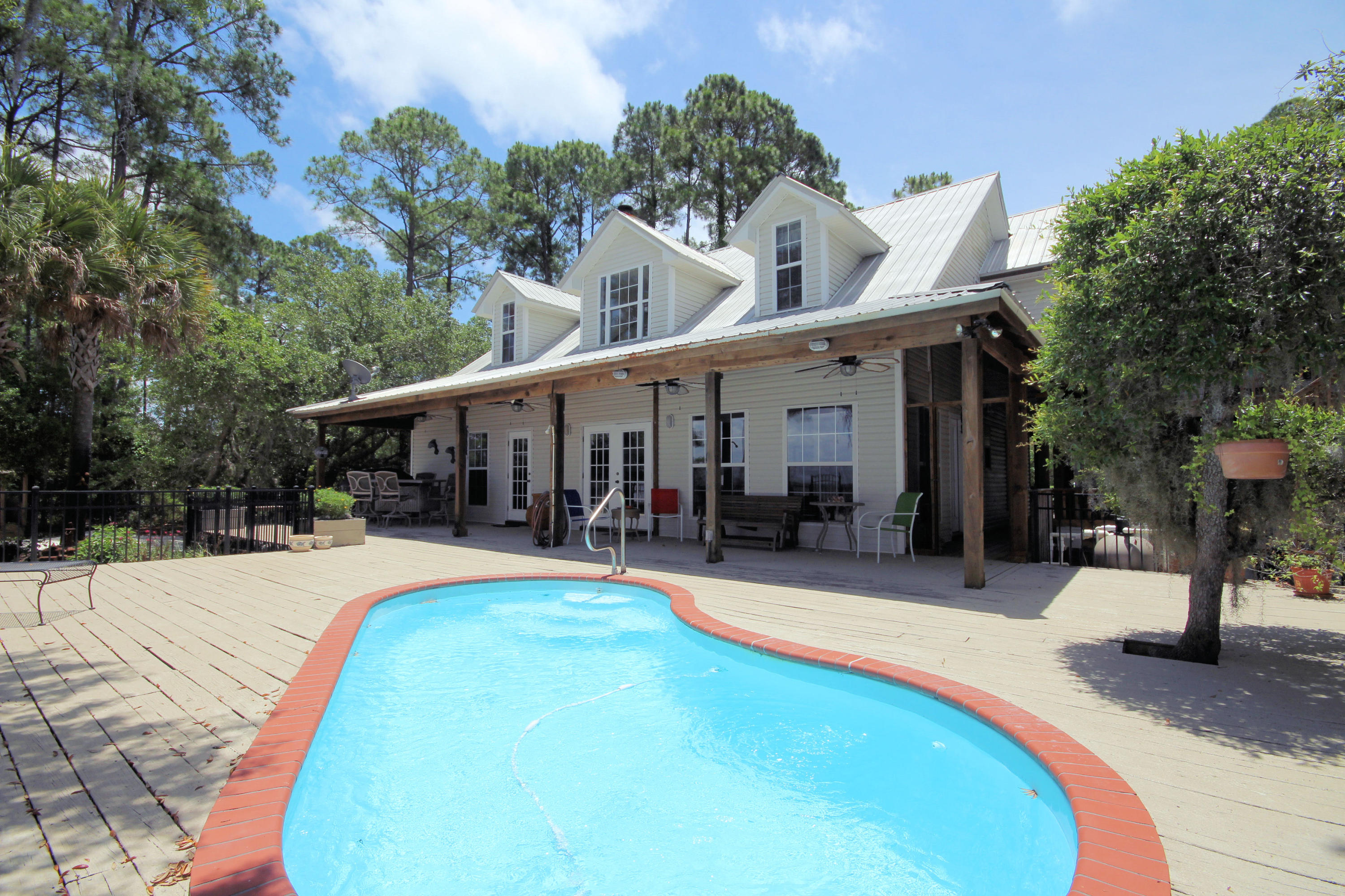 Hewitt Point - Residential