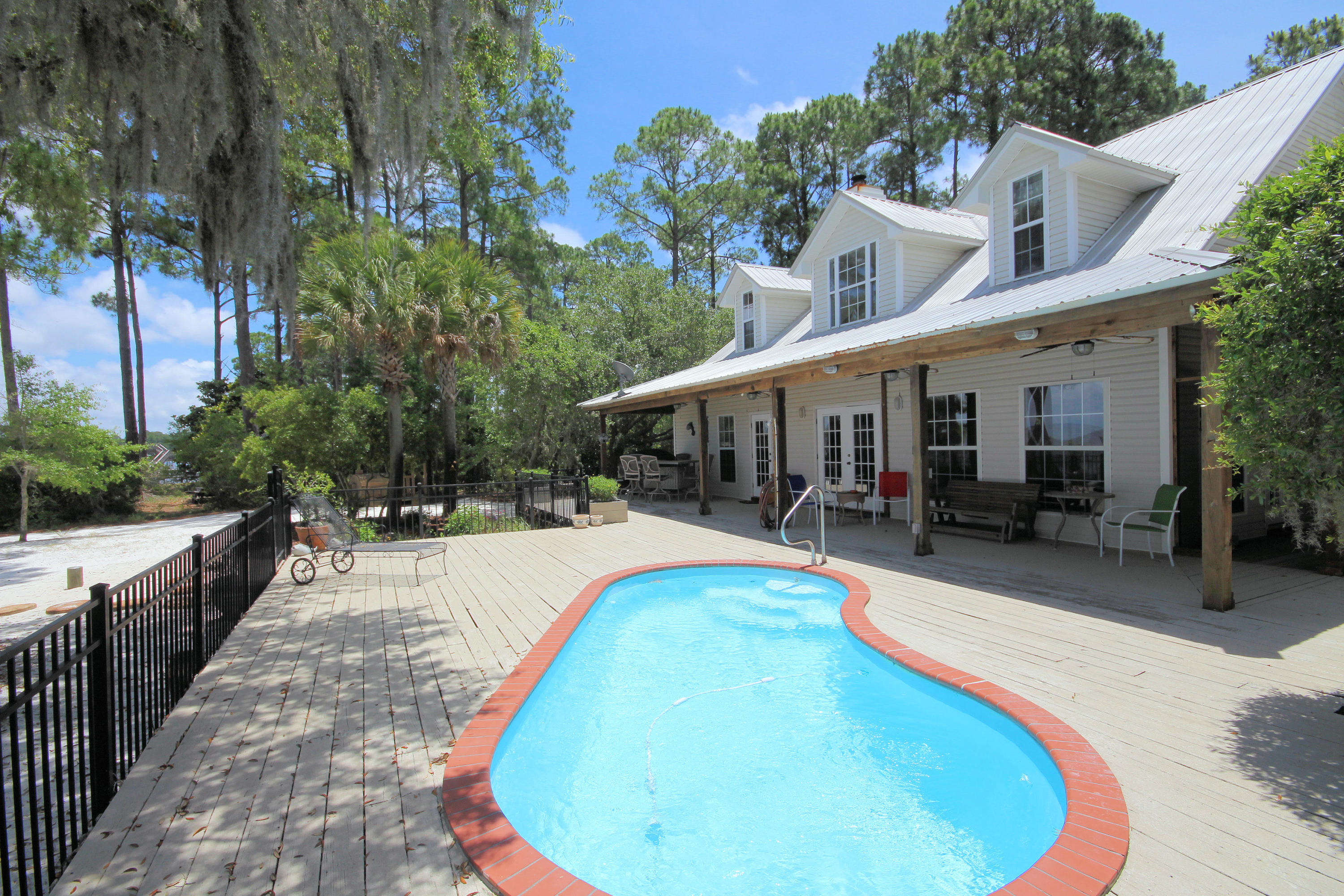 Hewitt Point - Residential