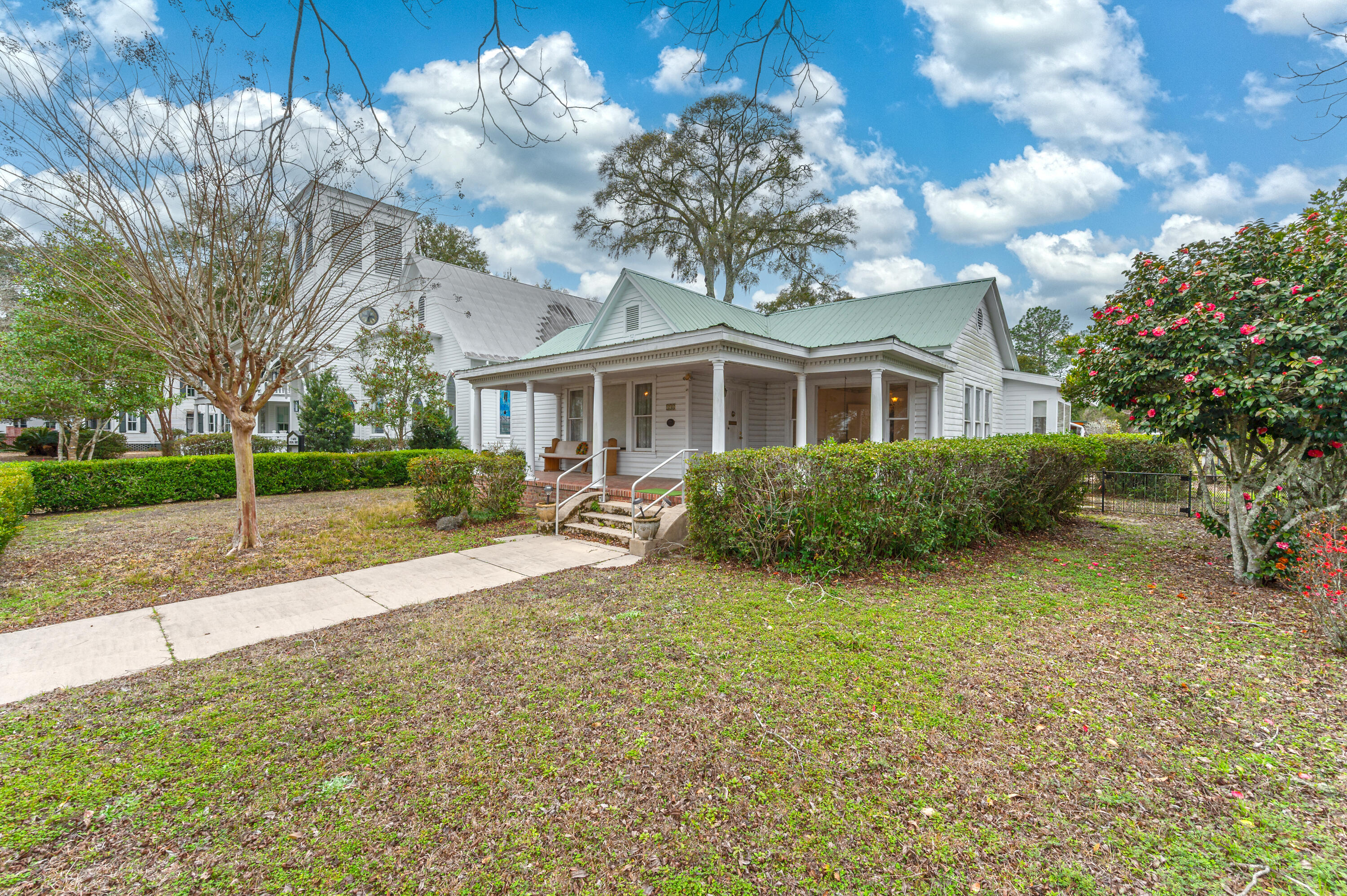 TOWN OF DEFUNIAK SPRINGS - Residential