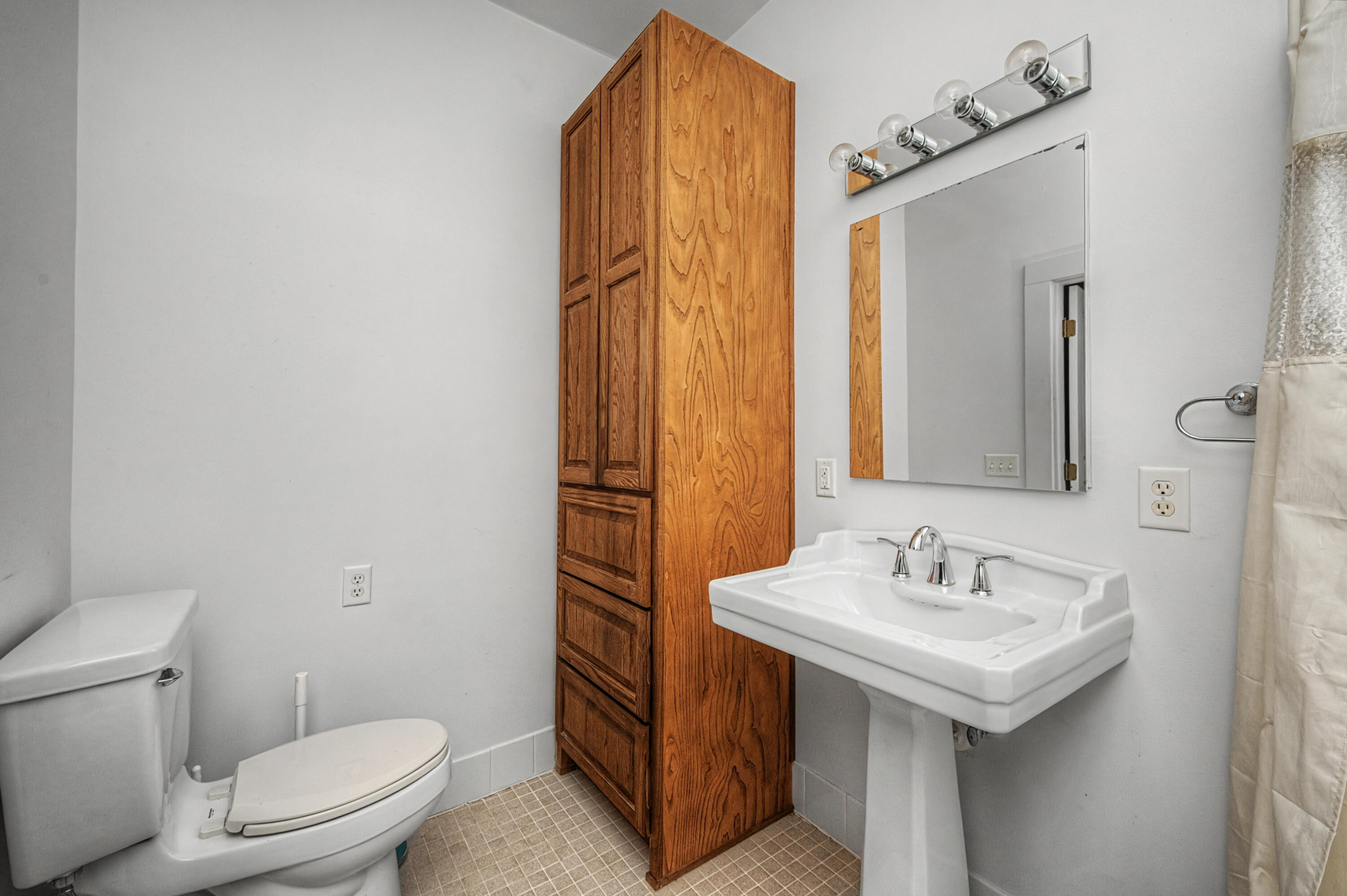 TOWN OF DEFUNIAK SPRINGS - Residential