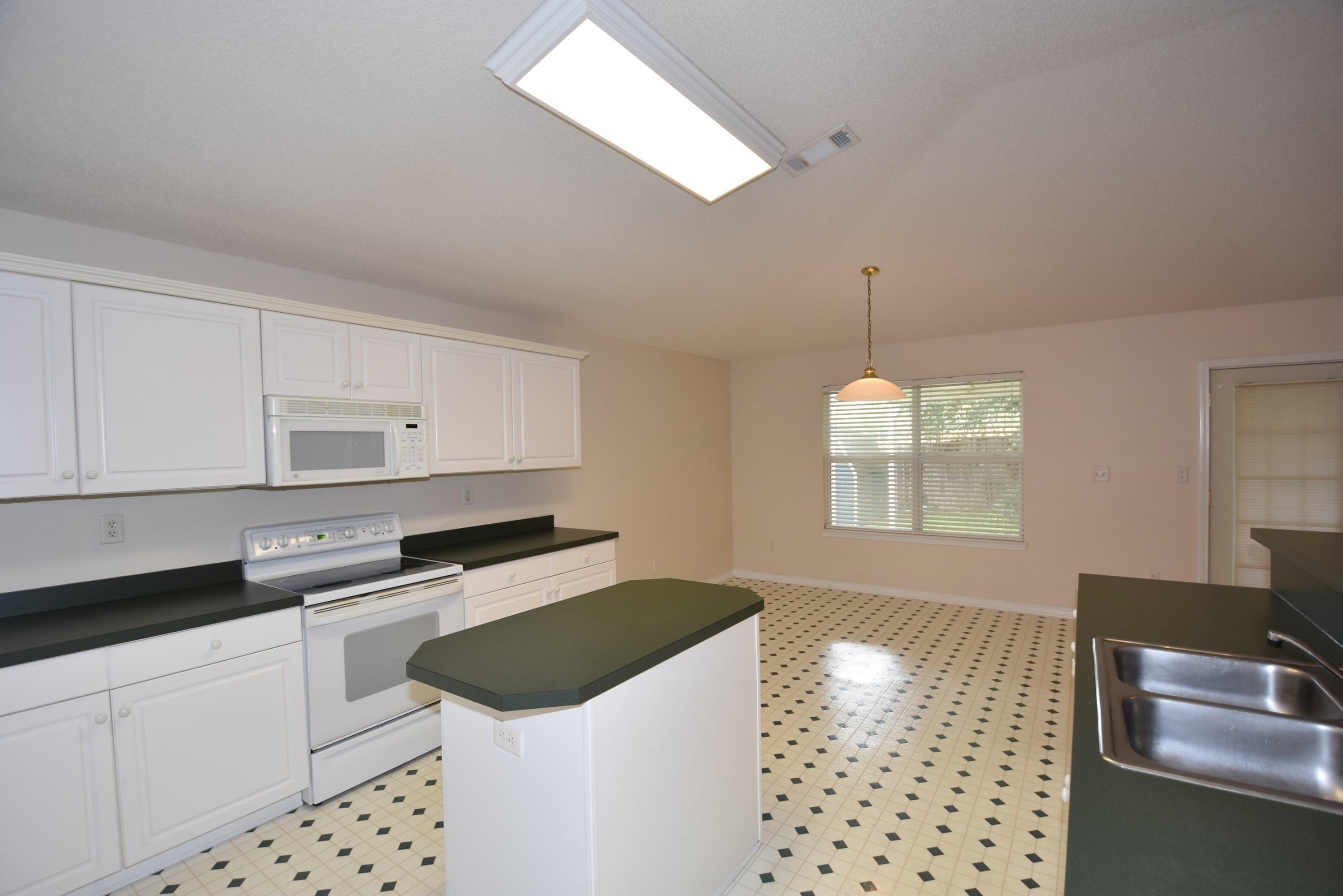 NORTHVIEW ESTATES 5TH ADDN - Residential