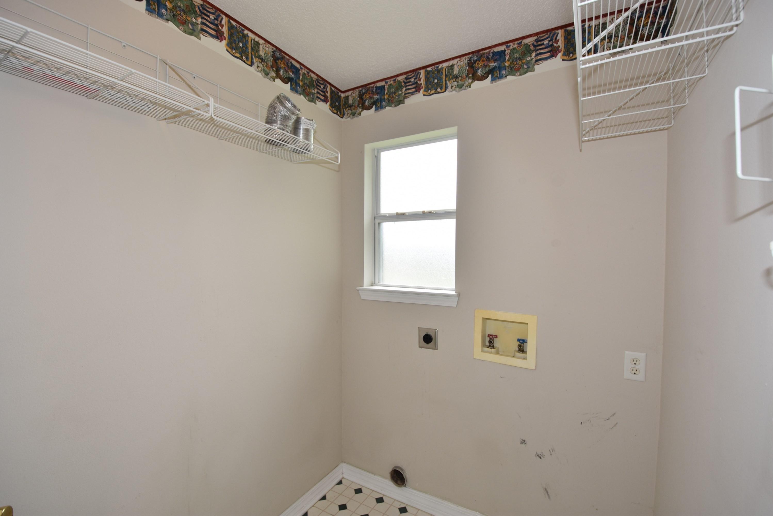 NORTHVIEW ESTATES 5TH ADDN - Residential