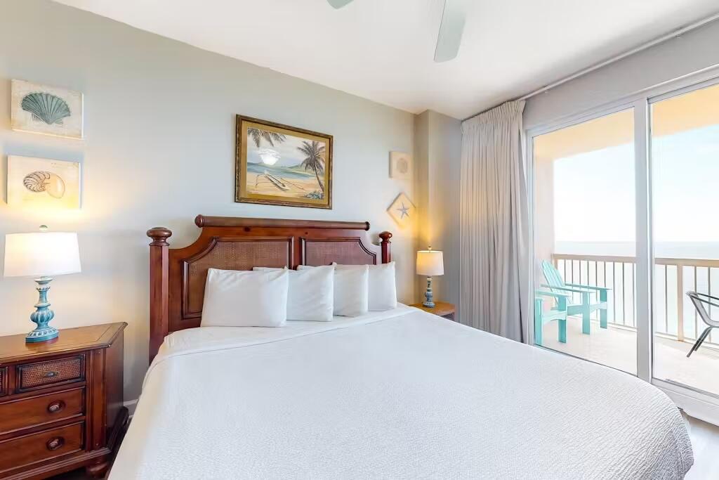 SUNRISE BEACH - Residential