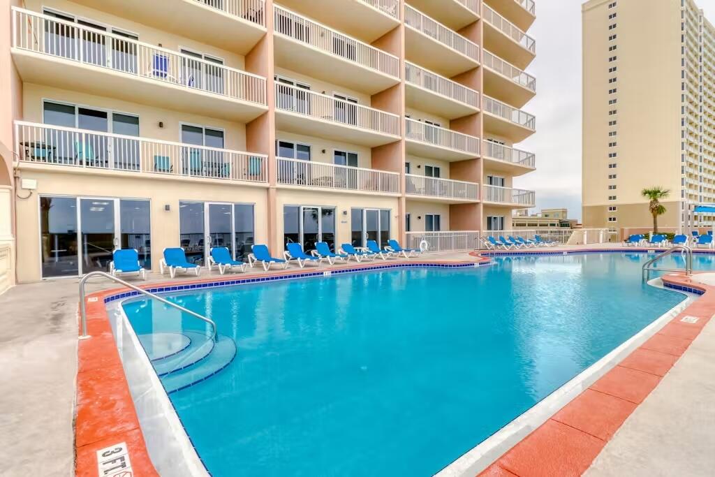 SUNRISE BEACH - Residential