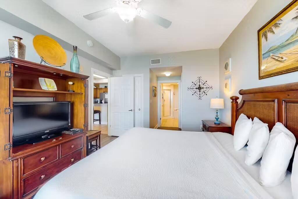 SUNRISE BEACH - Residential