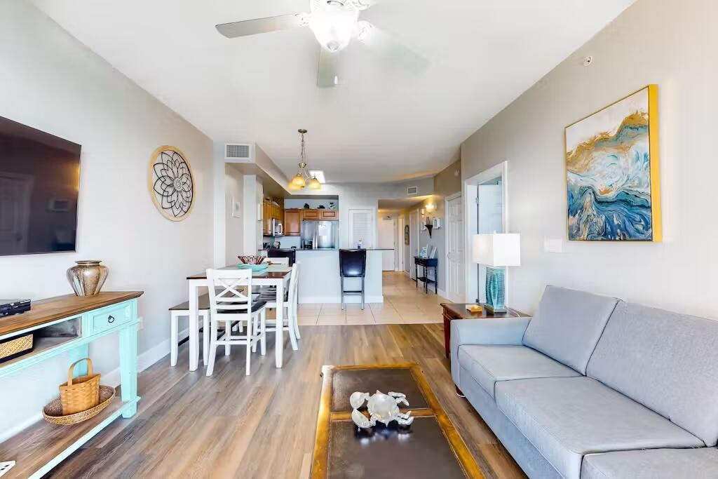 SUNRISE BEACH - Residential