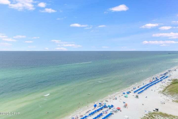 EMERALD BEACH PH 1 - Residential