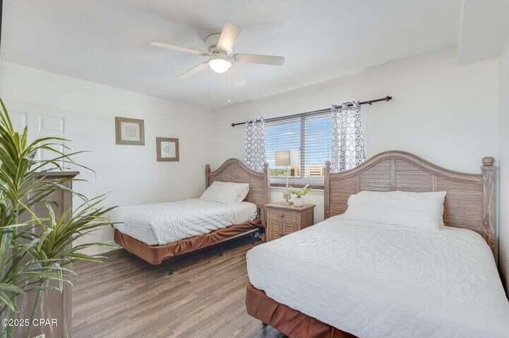 EMERALD BEACH PH 1 - Residential
