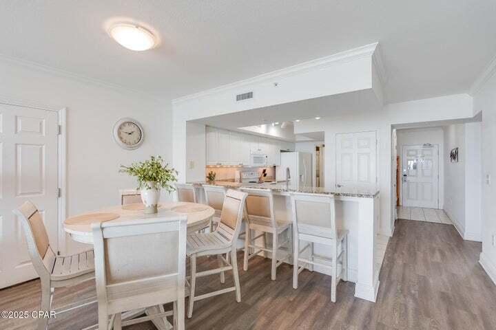 EMERALD BEACH PH 1 - Residential
