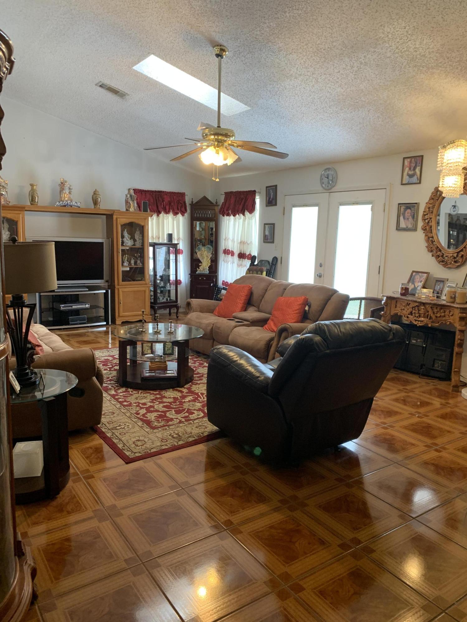 ORION LAKE - Residential