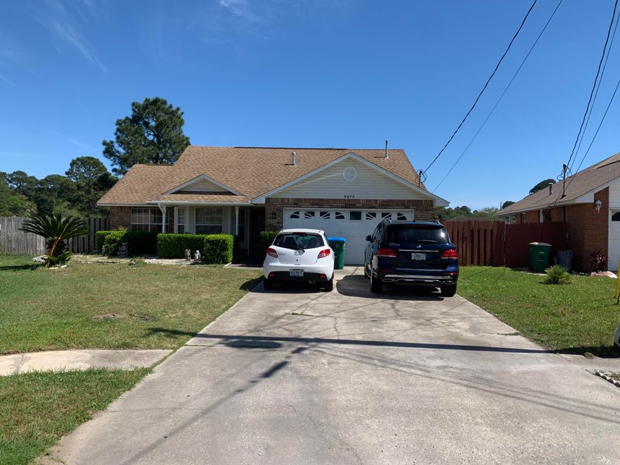 Do you want to live close to the beach on a Lake front home? Then look no farther! This home is located within 15 minutes of the beautiful white sandy beaches of Navarre. A must see for the price! All measurement to be verified by prospective buyer.