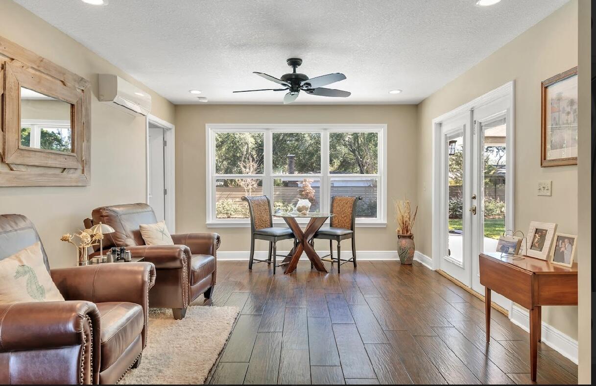 HARBOR RIDGE - Residential