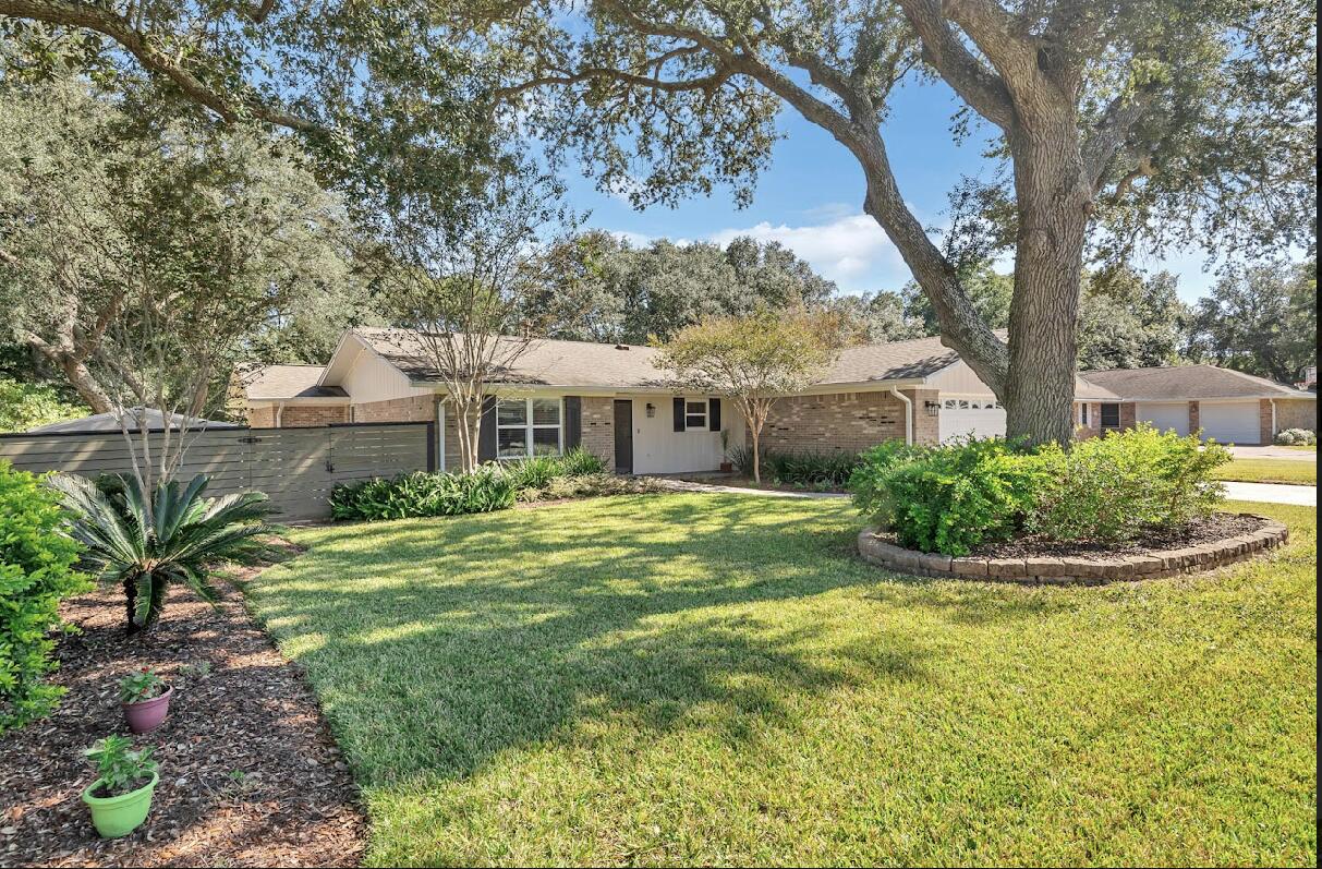 HARBOR RIDGE - Residential