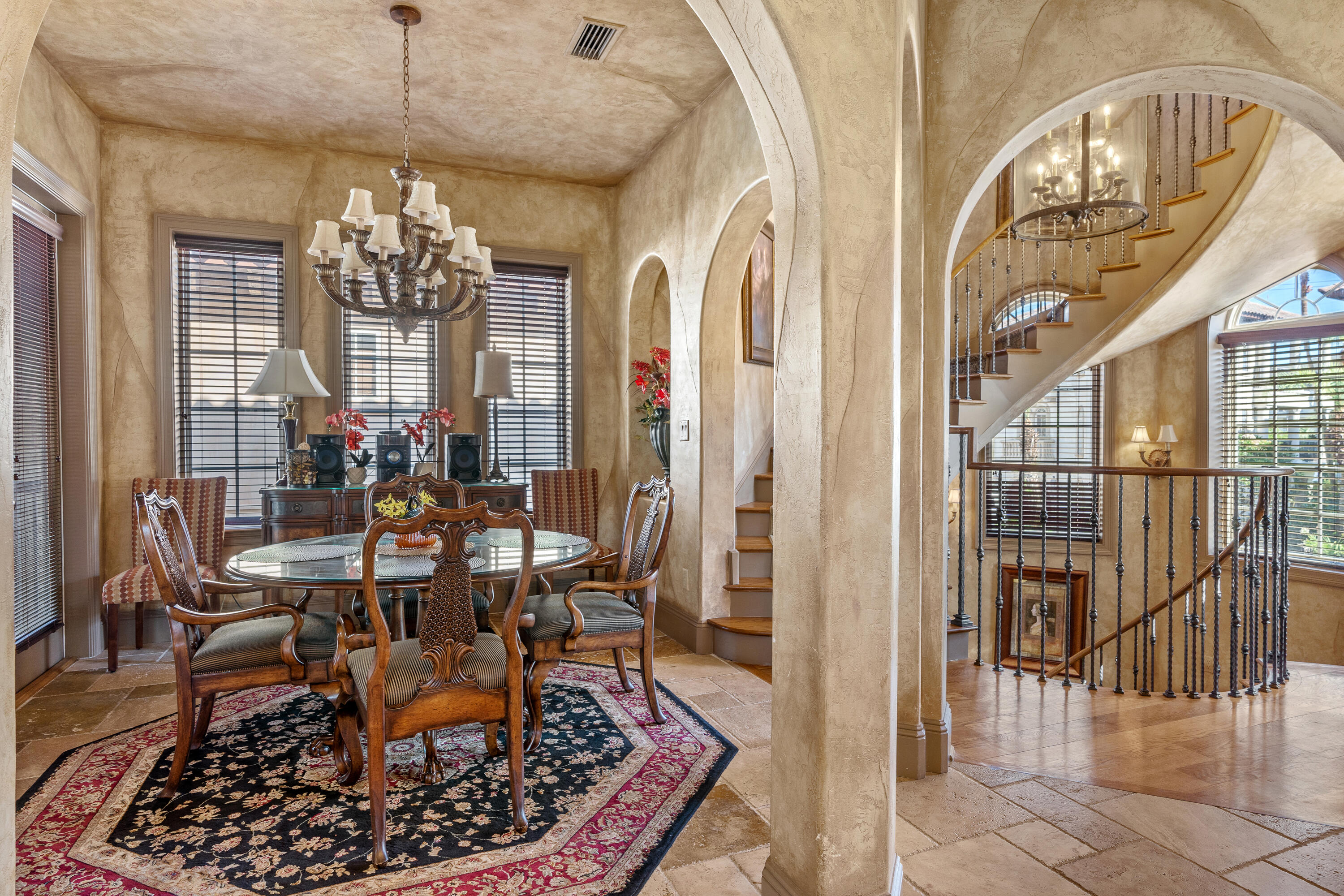 SAINT TROPEZ - Residential