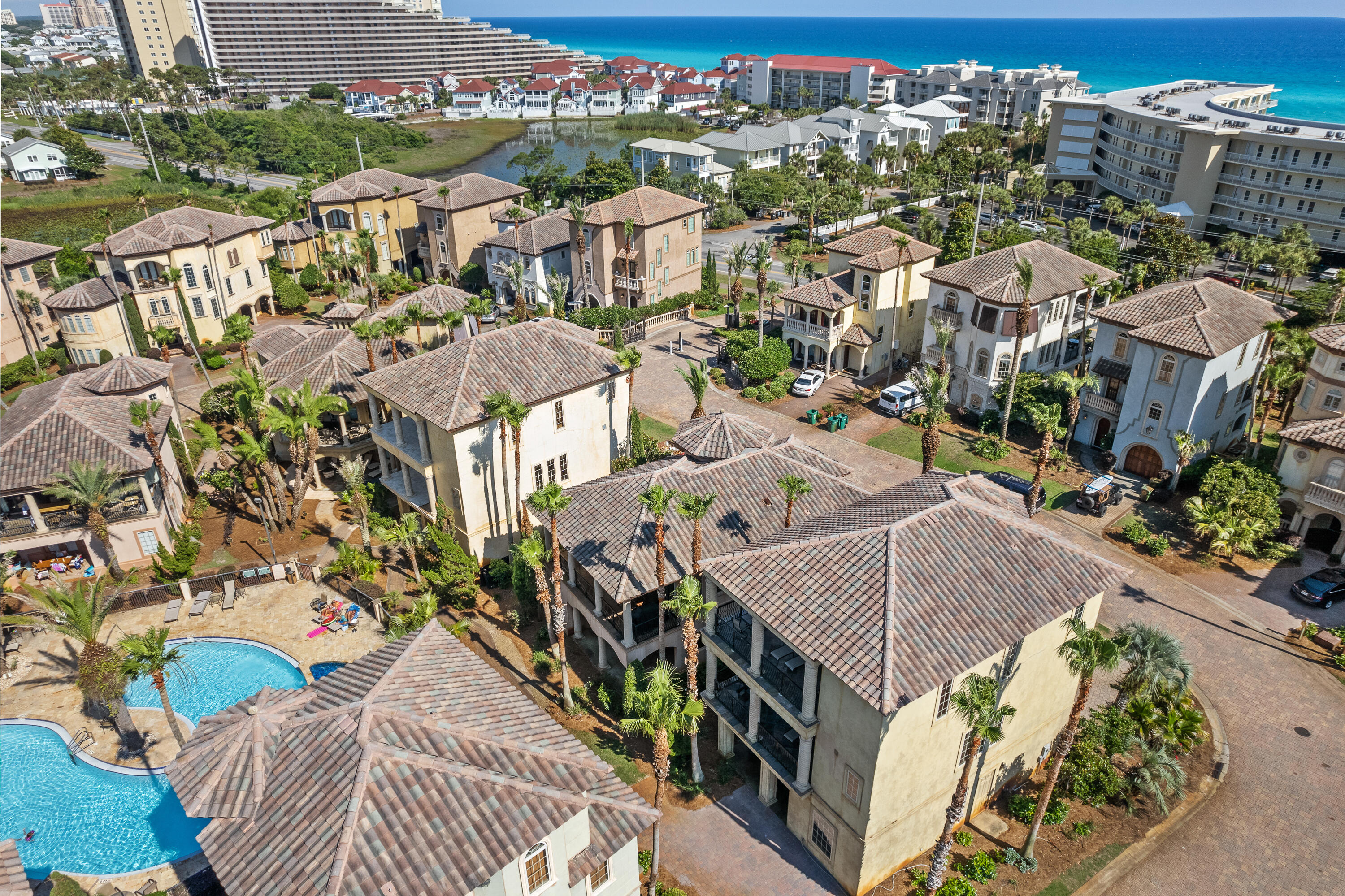 SAINT TROPEZ - Residential