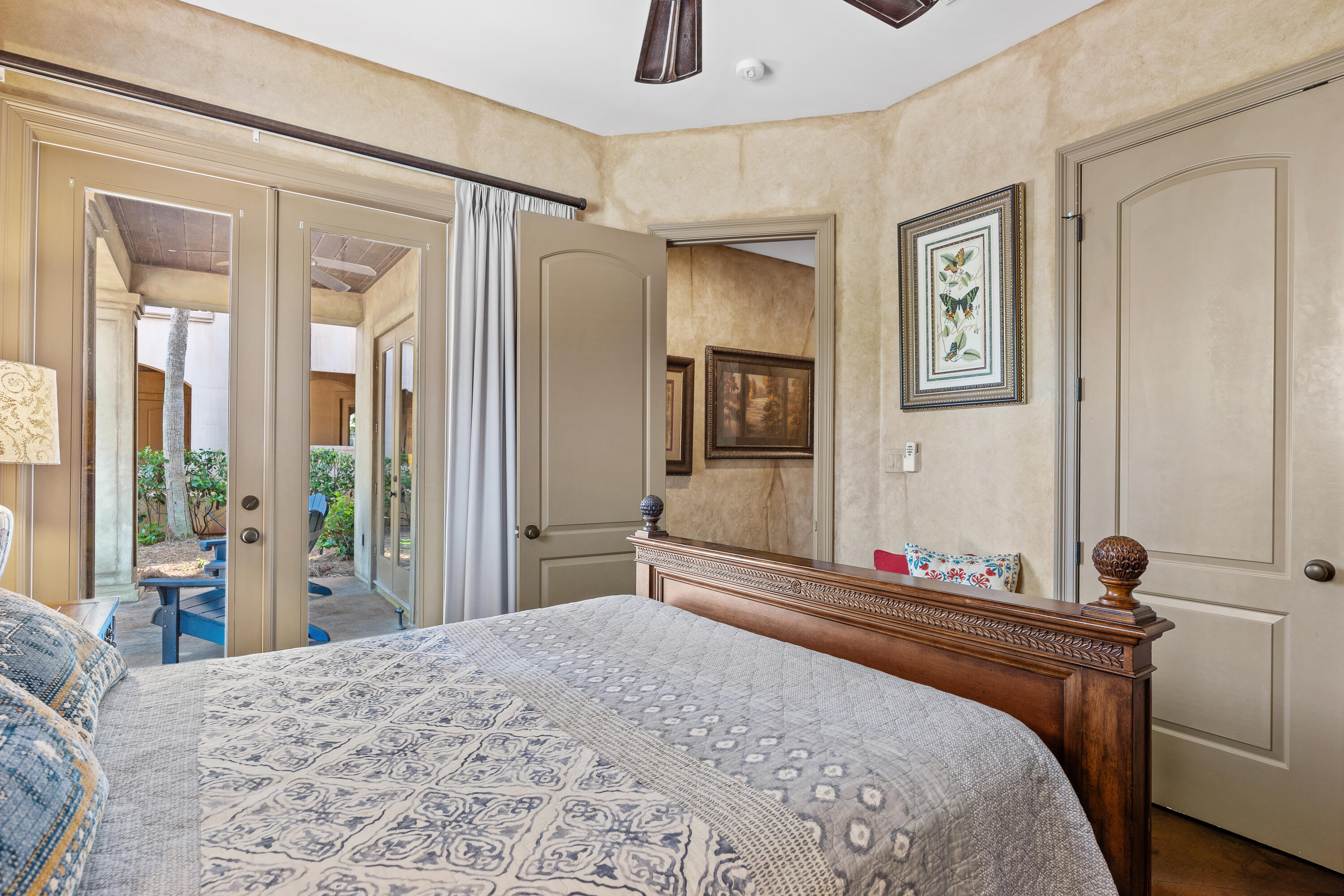 SAINT TROPEZ - Residential