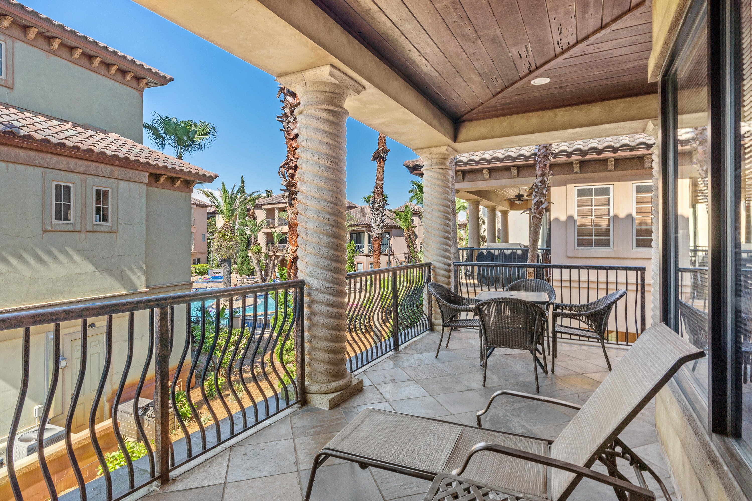 SAINT TROPEZ - Residential