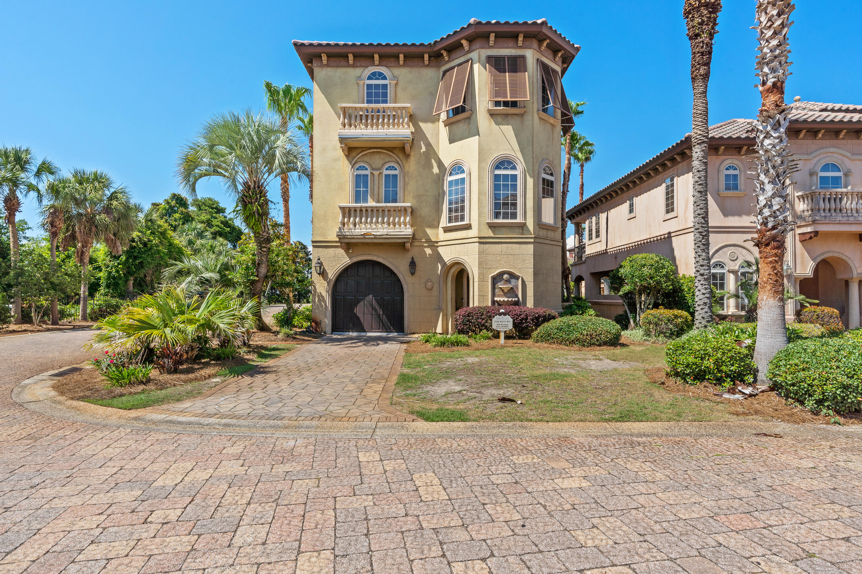 SAINT TROPEZ - Residential