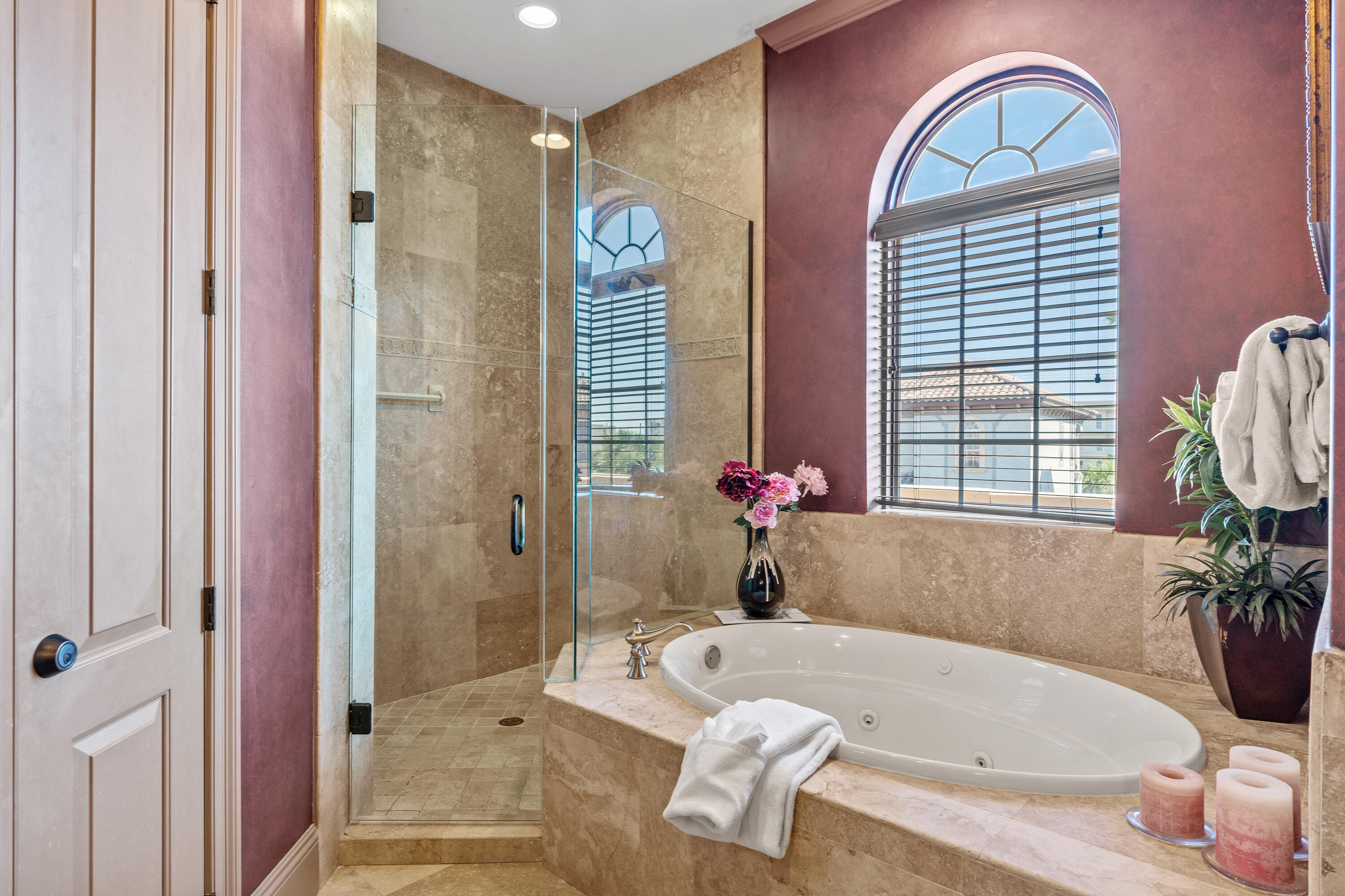 SAINT TROPEZ - Residential