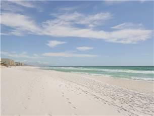 ISLANDER BEACH RESORT & CONDO - Residential