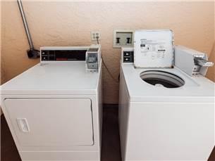 ISLANDER BEACH RESORT & CONDO - Residential