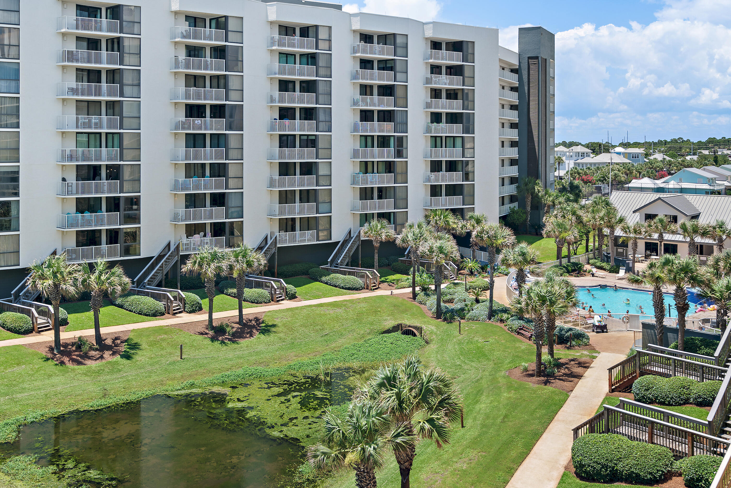 MAINSAIL CONDO PH 1 - Residential