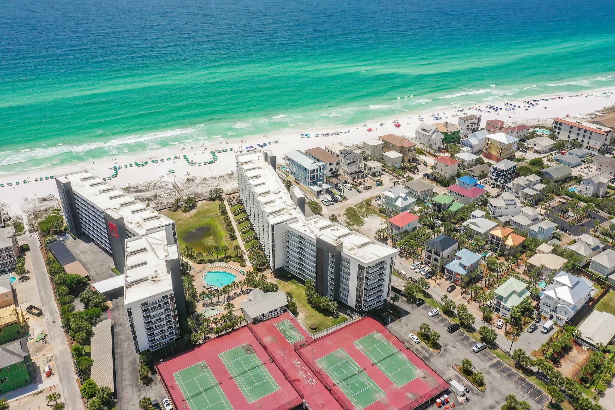MAINSAIL CONDO PH 1 - Residential