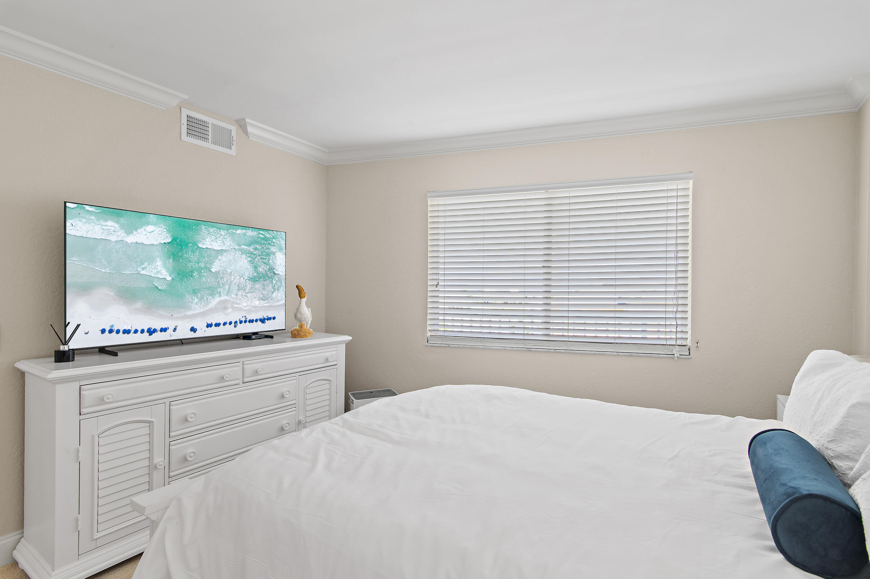 MAINSAIL CONDO PH 1 - Residential