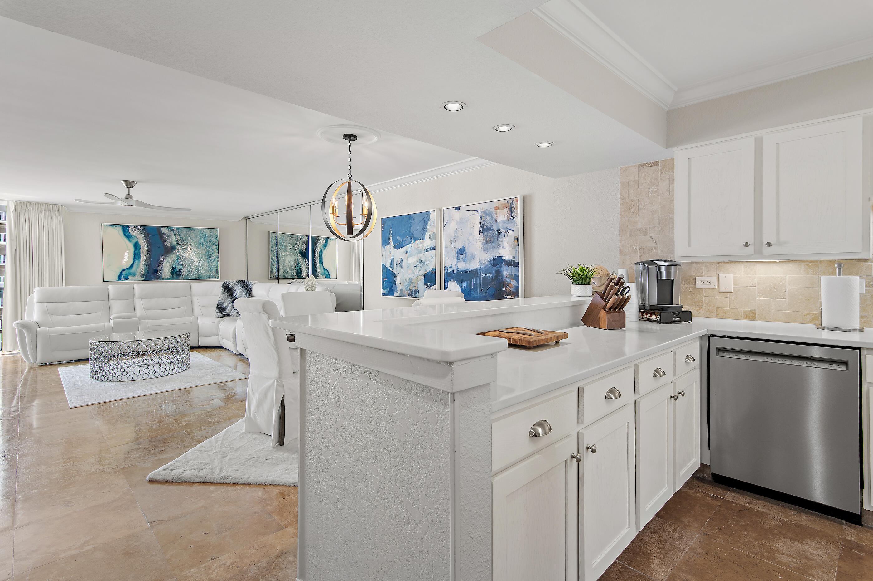 MAINSAIL CONDO PH 1 - Residential