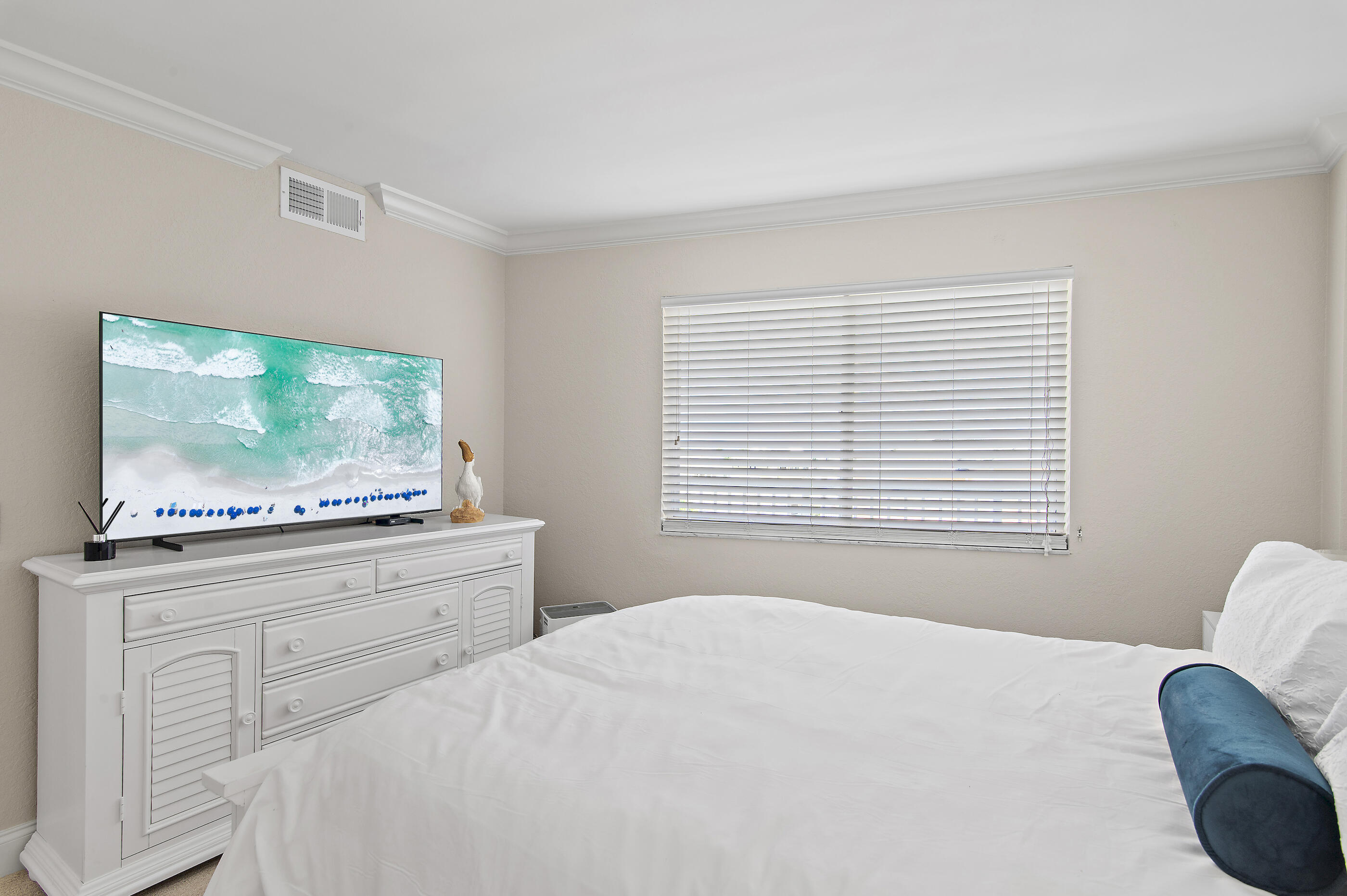 MAINSAIL CONDO PH 1 - Residential