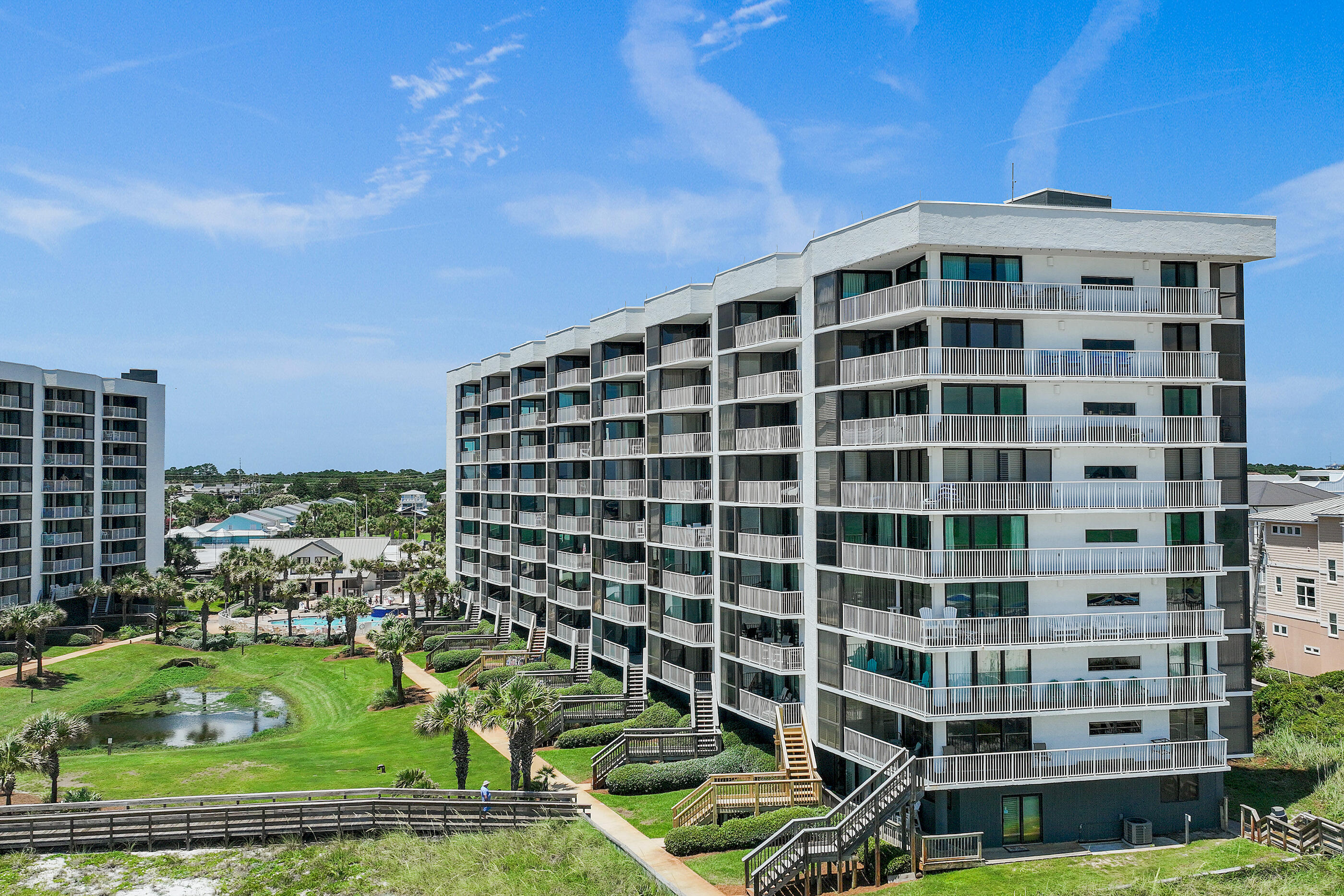 MAINSAIL CONDO PH 1 - Residential